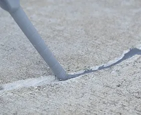 Urethanen and epoxy crack